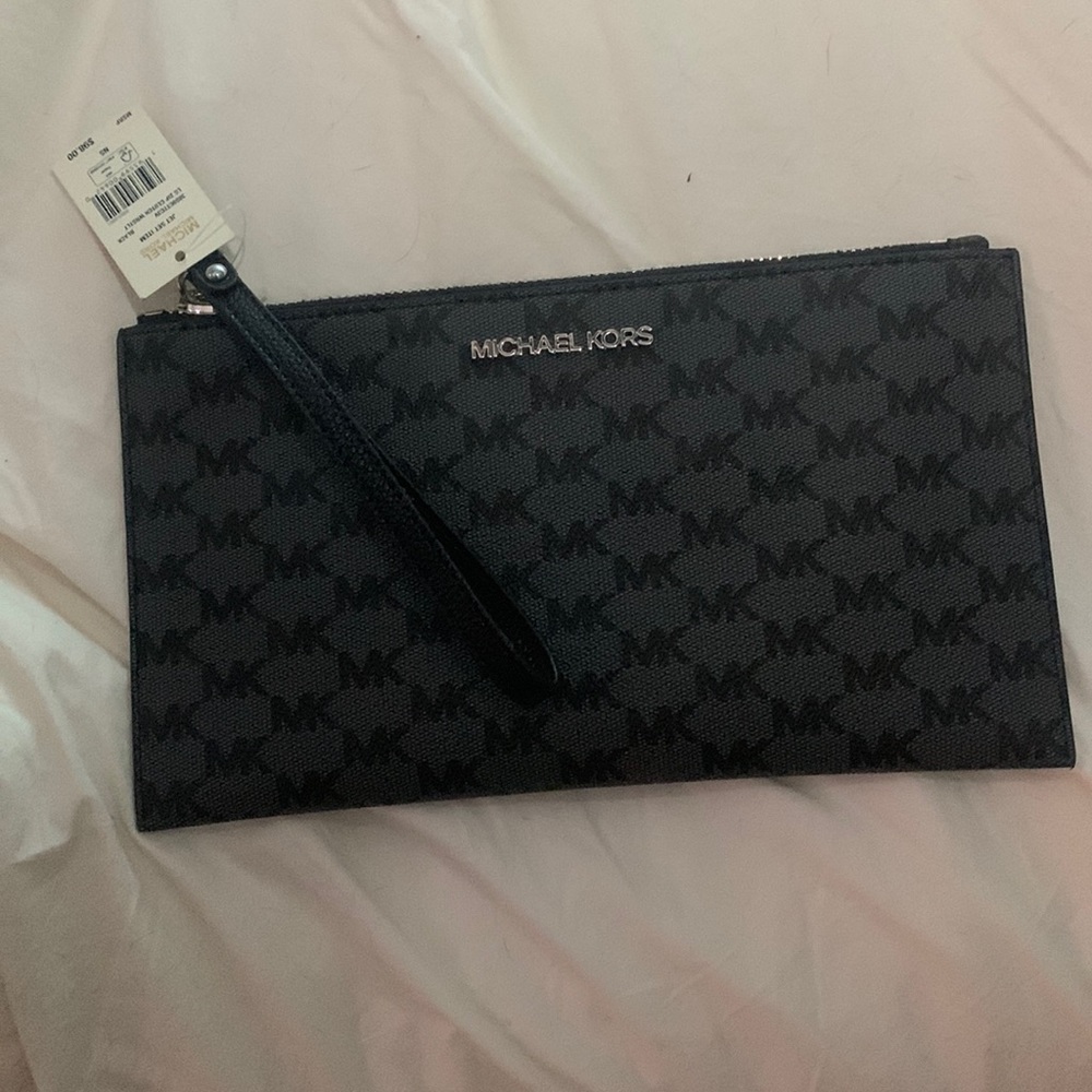 Micheal Kors wallet